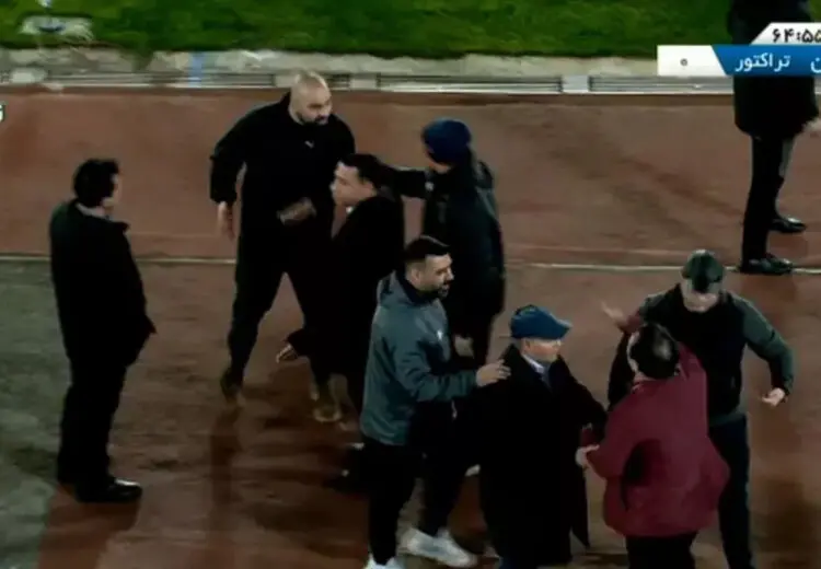 اخراج مازیار و خداداد به دلیل درگیری لفظی!