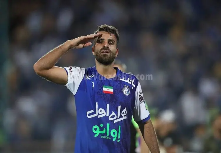 ستاره استقلال قرارداد را سفید امضا کرد!