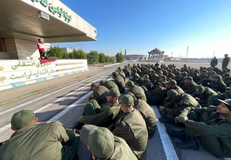 خدمت این سربازان یک ماه کسر می‌شود