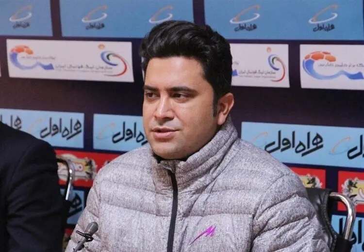 اخباری: استقلال تیم بزرگی است