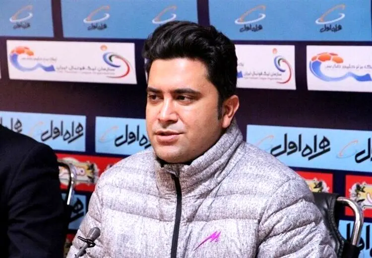 اخباری: استقلال تیم بزرگی است