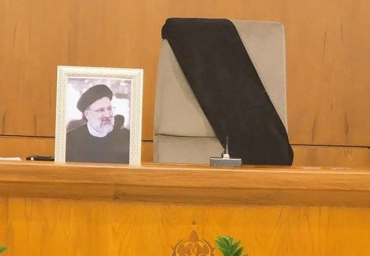 صندلی خالی رییسی در جلسه فوق‌العاده هیات دولت