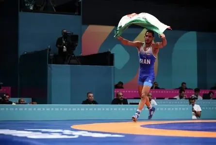 رحمان عموزاد: هنوز بچه ام را نخوابانده ام