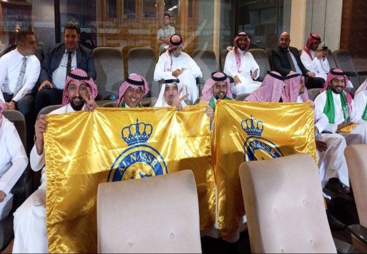 کارمندان سفارت عربستان تنها تماشاگران آزادی