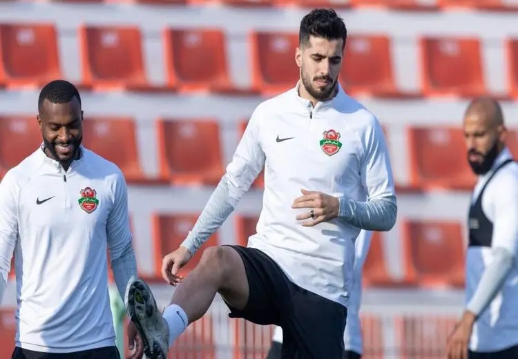 سعید عزت اللهی در لباس شباب الاهلی + عکس