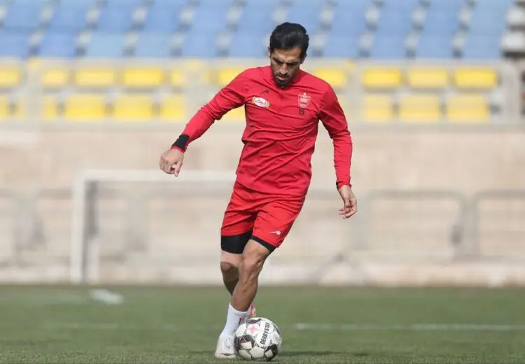 ستاره پرسپولیس از بازی سپاهان جا ماند