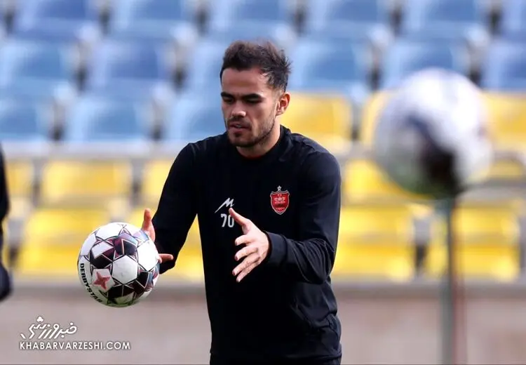 اورونوف پیشنهاد نجومی پرسپولیس را رد کرد!