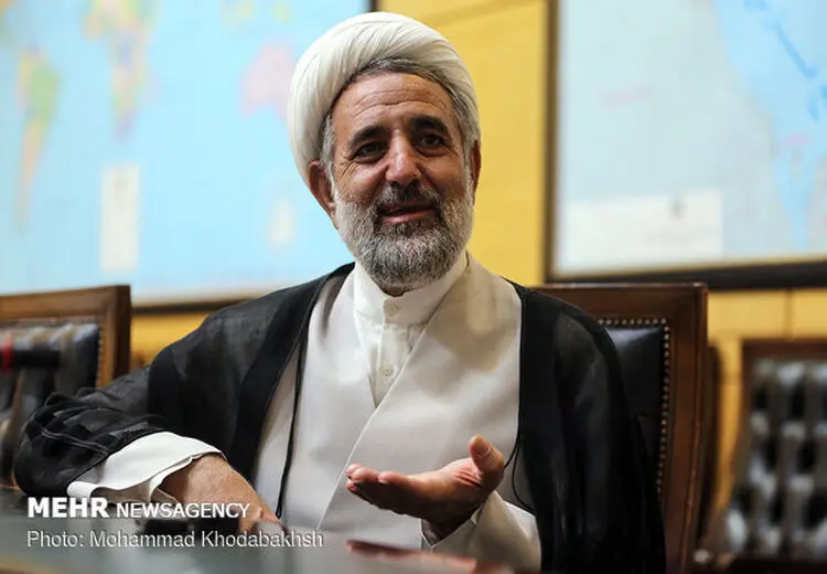 بانک‌ها رقیب بخش خصوصی شده‌اند