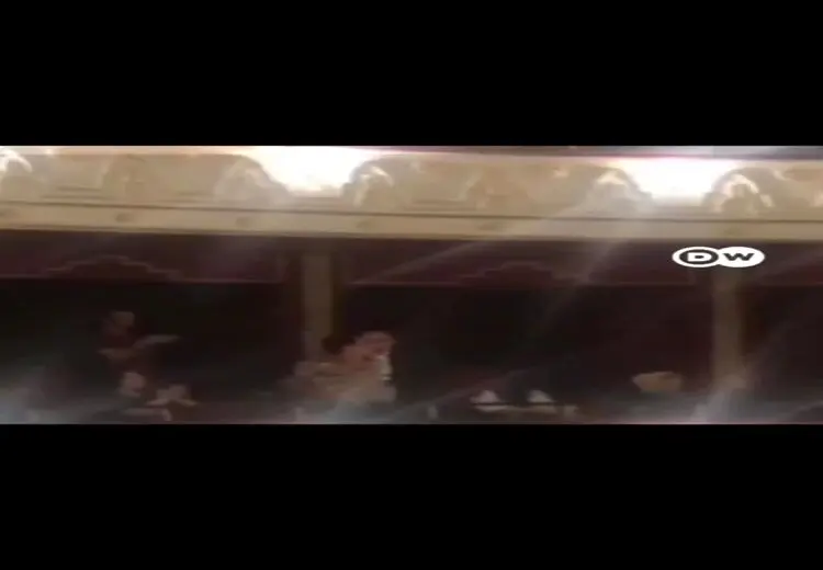 واکنش مامور حراست به رقص یک مرد در کنسرت