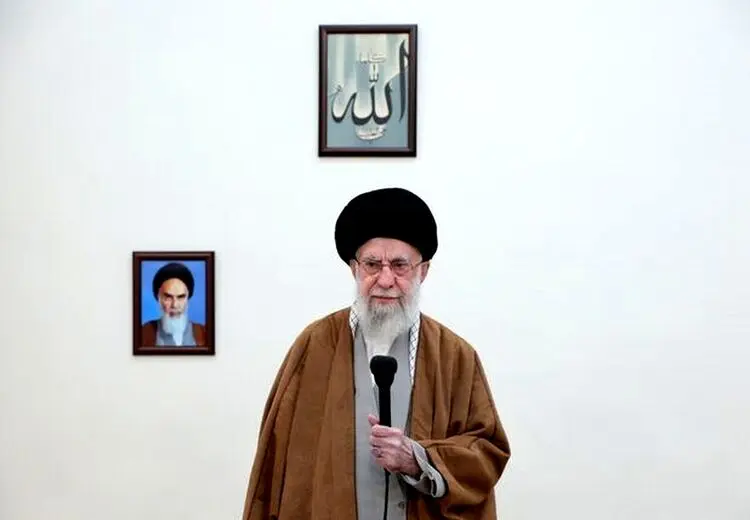 رهبر انقلاب: در ترویج و آموزش نماز از ابزارهای نوین بهره گیری شود