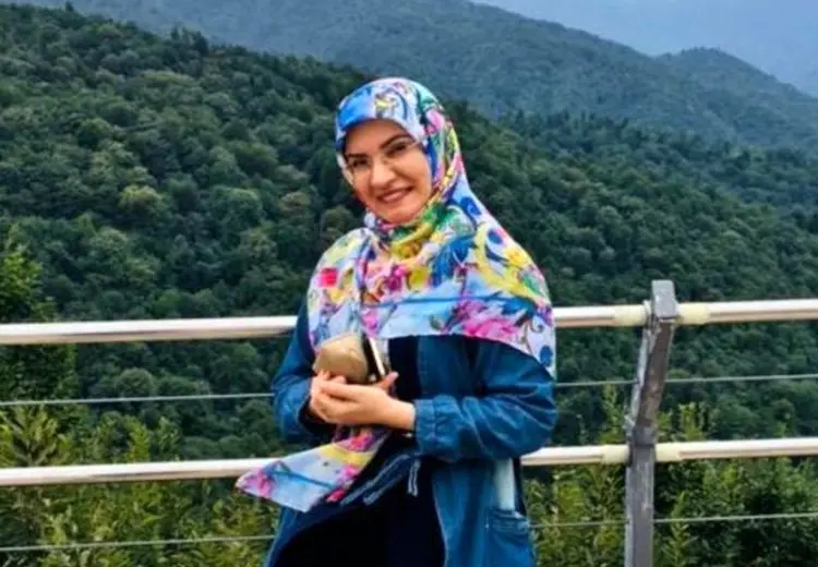 مردمی با آموزش‌های ناتمام؛ حاکمیتی با والدگری بی‌پایان