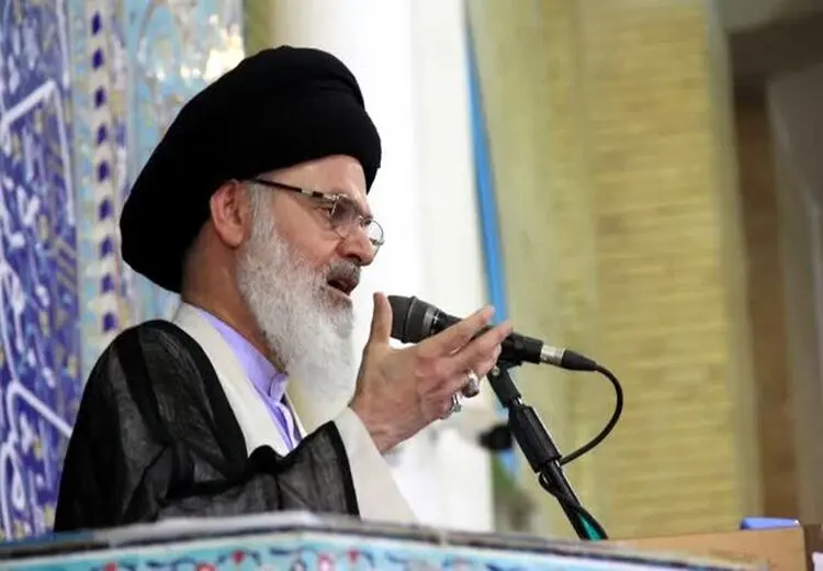 عصبانیت امام جمعه قم از احتمال رفع فیلترینگ!

