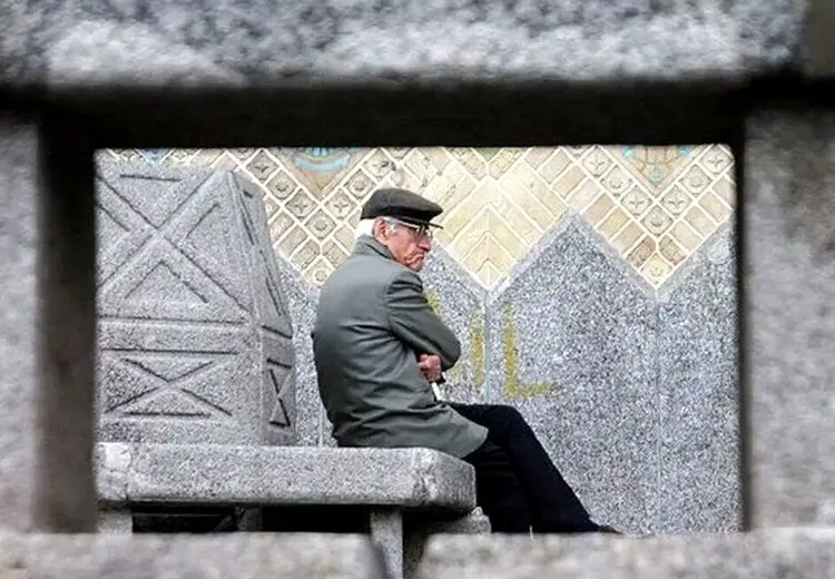همسان سازی حقوق بازنشستگان به امسال نرسد سه وزیر را استیضاح می کنیم