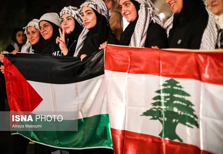 تجمع مردم تهران در میدان فلسطین