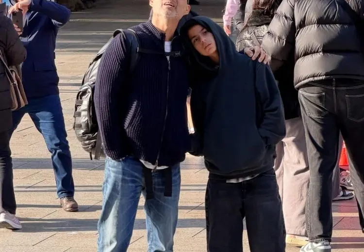 عکس دو نفره پیمان معادی با پسرش