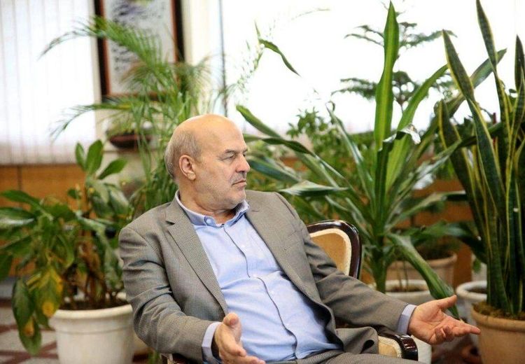 عیسی کلانتری: عارف گفته "۴۰ درصد مصوبات دولت در سال نخست درباره معیشت مردم بوده"؛ آقای عارف! نتیجه‌ این مصوبات کو؟