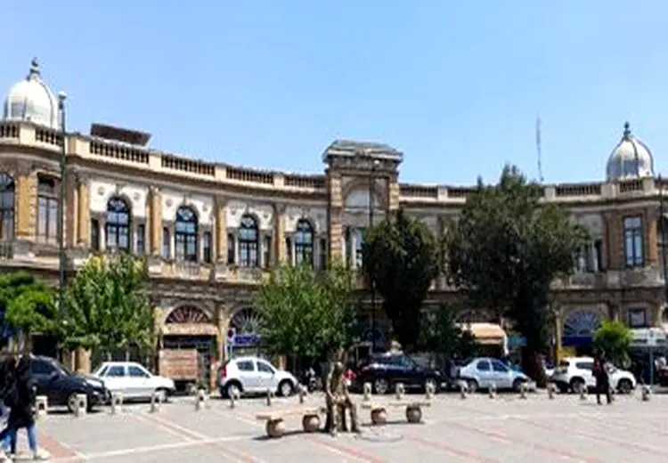 میدان حسن آباد تهران ۷۰ سال قبل این شکلی بود؛ این مجسمه مفقود شد/ عکس