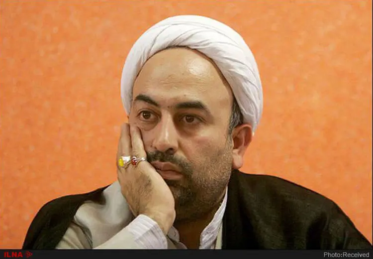 هیچ کس به روی خودش نمی‌آورد!