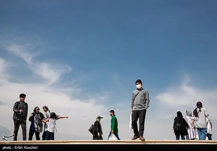 معمولی بودن، عیب نیست و شجاعت می‌خواهد
