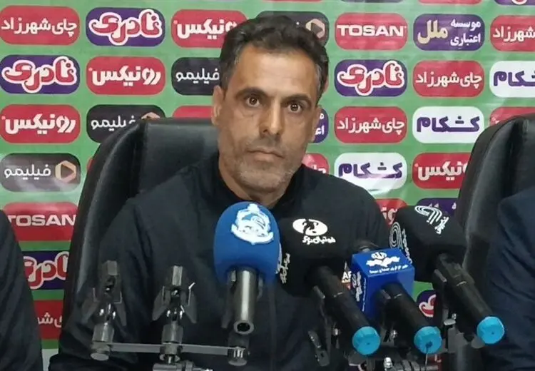 مربی شمس آذر: با ملوان و مردم انزلی مشکلی نداریم
