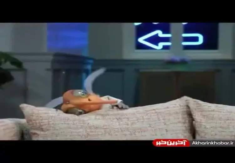 فیلم | عیدی نازنین بیاتی به پشه در مهمونی