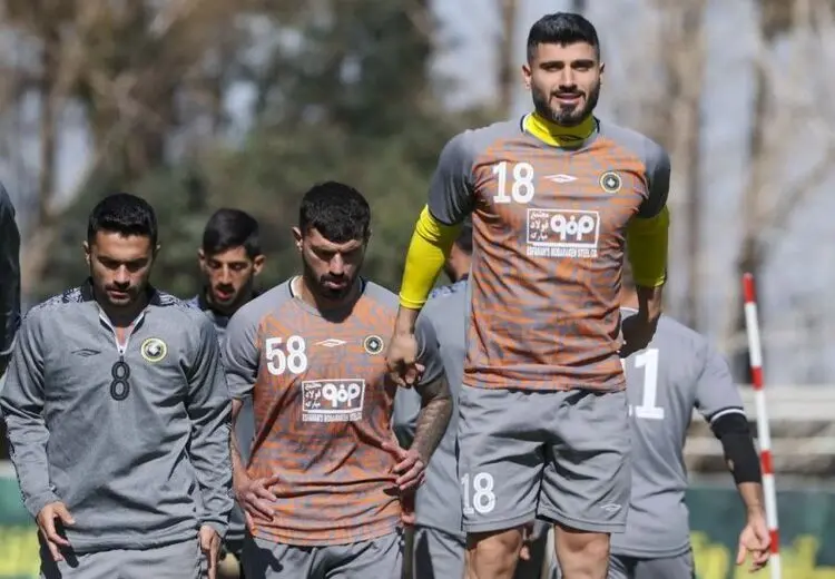 رونمایی از نسخه جدید سپاهان در قطر + عکس