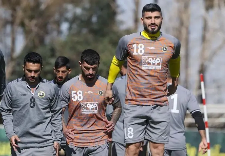رونمایی از نسخه جدید سپاهان در قطر + عکس