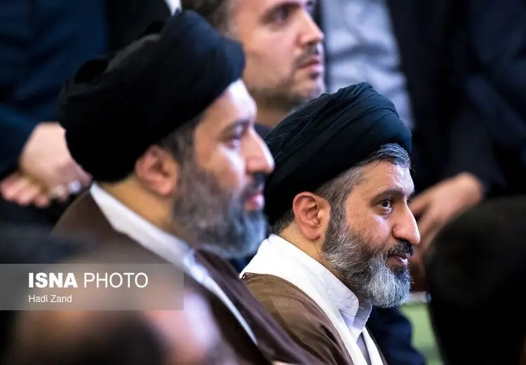 حضور پسران رهبر انقلاب در مراسم چهلم شهدای خدمت