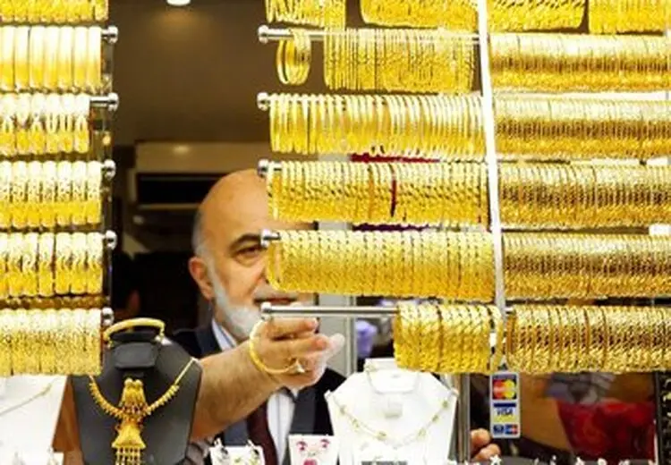 جنگ دولت و طلافروشها روی دور تند/ فرماندار مشهد طلافروشی های اعتصابی را پلمب کرد؟