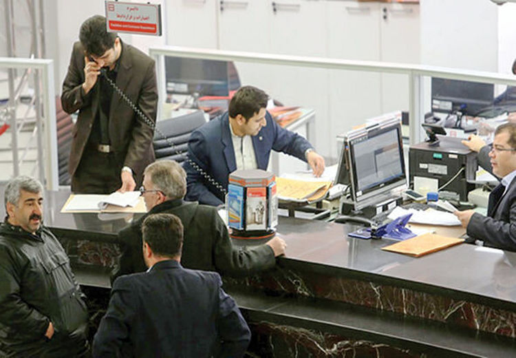 افزایش ساعت کاری کارکنان دولت با مصوبه مجلس
