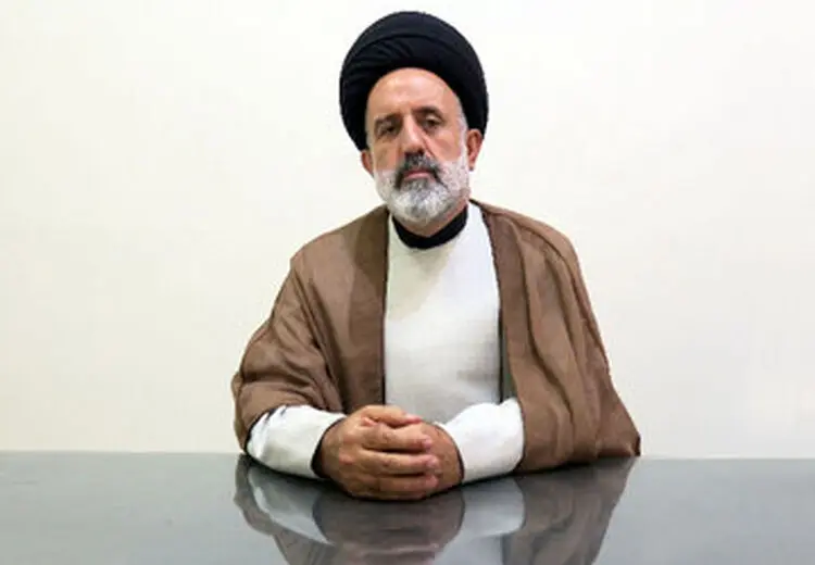 دشمن می‌خواست دلار را به بالای ۱۰۰ هزار تومان برساند اما حدود ۴۰ هزار و خرده‌ای تومان ثابت ماند