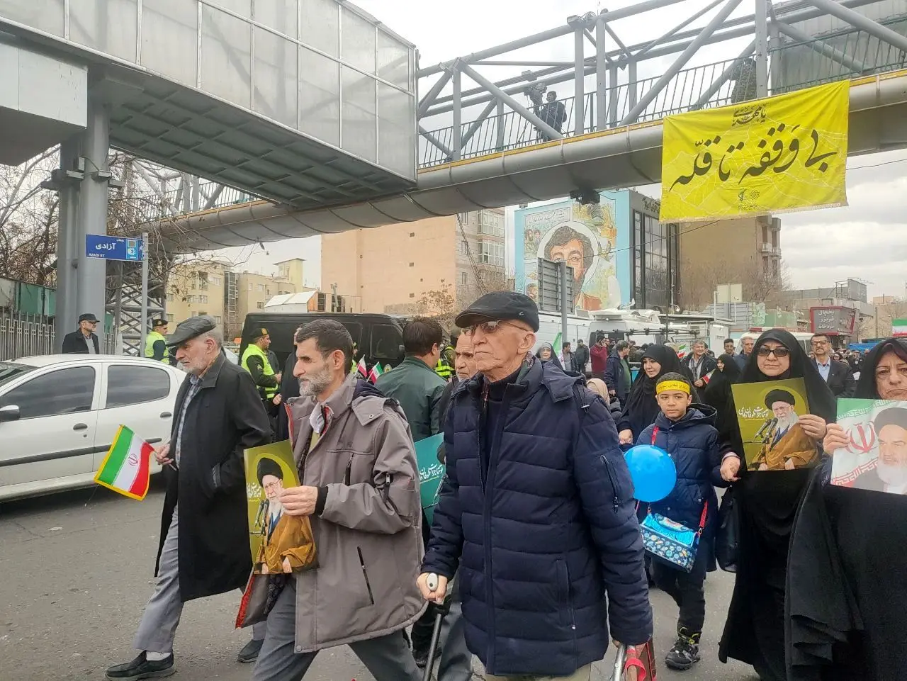 حضور شخصیت‌های مختلف در راهپیمایی ۲۲ بهمن در تهران