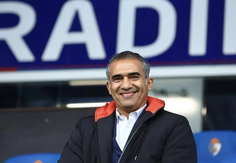 «عقاب آسیا با ماست» در سکوهای پرسپولیس