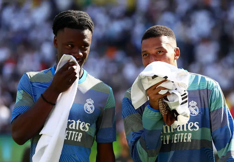 تبریک تولد بامزه ادواردو کاماوینگا به کیلیان امباپه + عکس