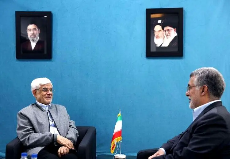 عارف: تقویت زنجیره تأمین دارو و تجهیزات پزشکی از اولویت‌های اصلی است