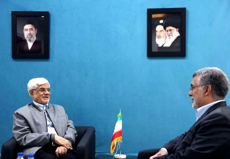 عارف: تقویت زنجیره تأمین دارو و تجهیزات پزشکی از اولویت‌های اصلی است