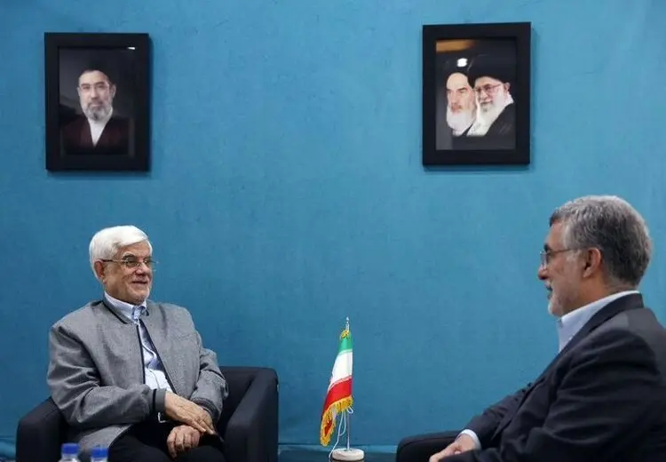 عارف: تقویت زنجیره تأمین دارو و تجهیزات پزشکی از اولویت‌های اصلی است