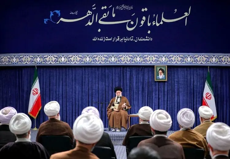 رهبر انقلاب: امروز نیازمند پایگاه فکری تهاجمی برای پاسخ به شبهات هستیم