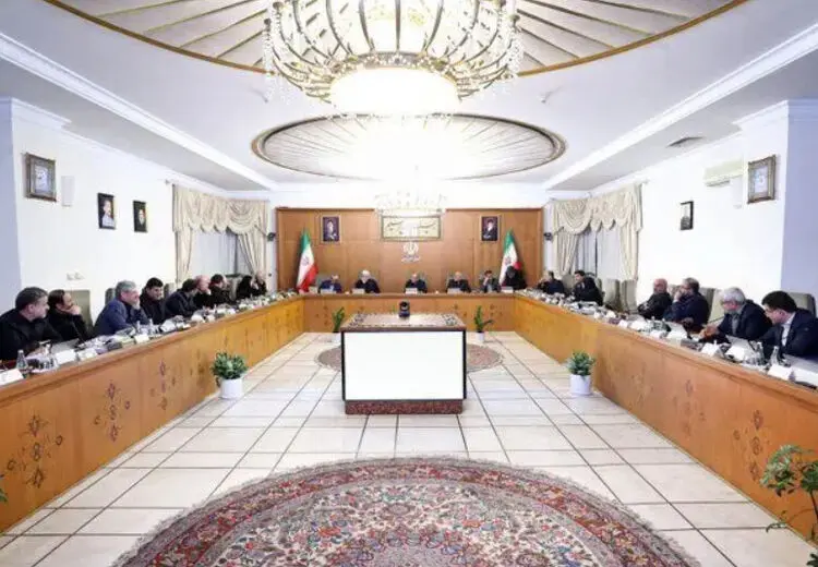 تأکید پزشکیان بر جبران افزایش قیمت کالاهای اساسی از طریق توزیع کالابرگ