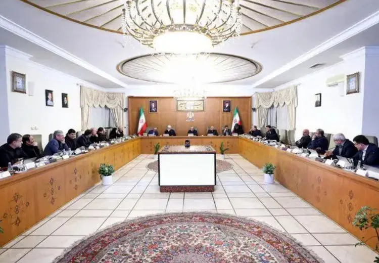 تأکید پزشکیان بر جبران افزایش قیمت کالاهای اساسی از طریق توزیع کالابرگ