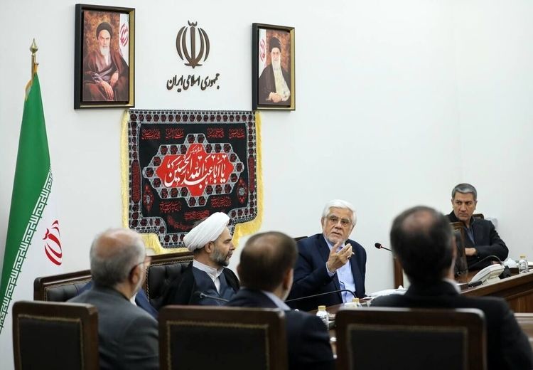 عارف: با هر نوع احتکاری برخورد می‌کنیم