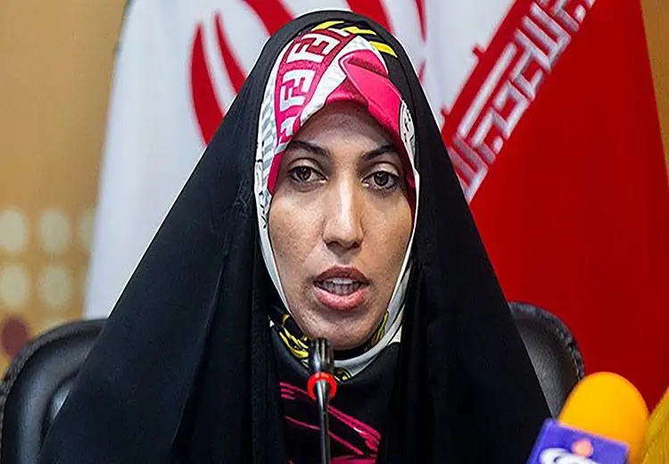 ادبیات عجیب آمنه سادات ذبیح پور درباره انتصاب همتی ! + عکس