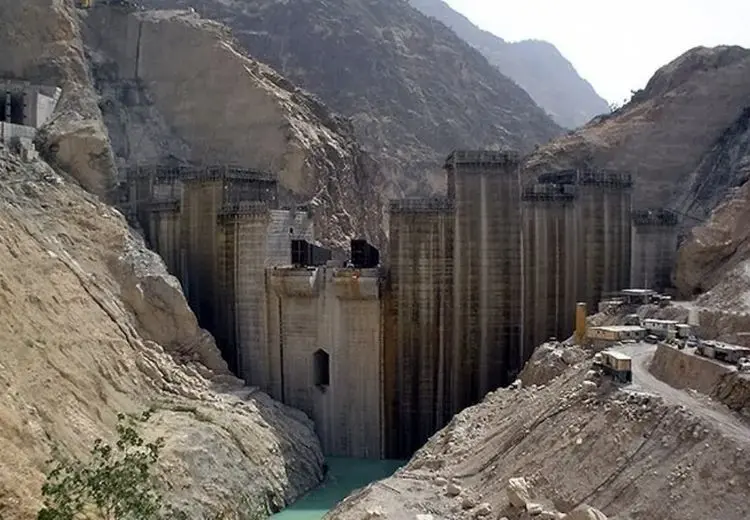۹۹ درصد مخزن عظیم سد لار خالی شد!