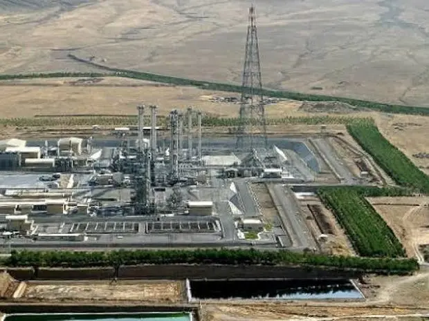 حمله آمریکا و اسراییل به کارخانه تولید کیک زرد اردکان و آب سنگین اراک