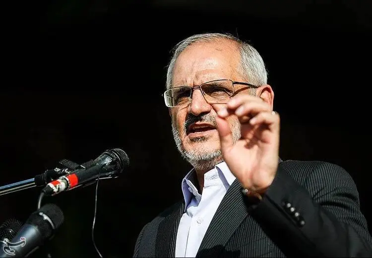 ​نظام حکمرانی متهم اصلی مهاجرت است/ خودمان را گول نزنیم، هیچکس اجبار در رفتار را نمی‌پذیرد
