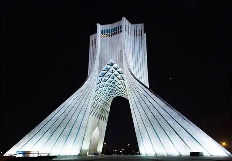 واکنش خبرگزاری دولت به خبر اصابت موشک اسرائیل به برج آزادی تهران