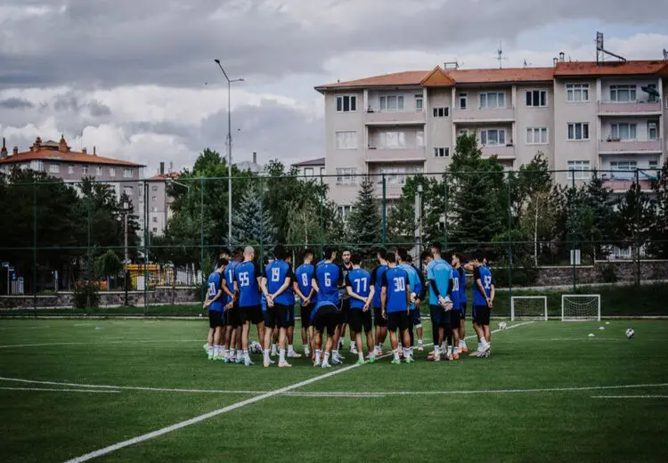 جلسه فوری مدیران استقلال با نکونام