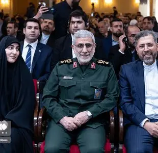 کنفرانس دیپلماسی و مقاومت در وزارت خارجه با حضور سردار قاآنی و زینب سلیمانی