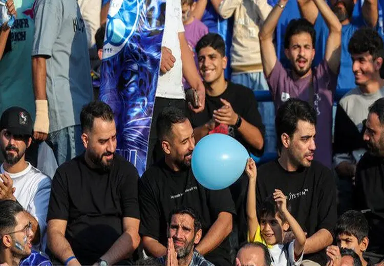 آتش‌بازی هواداران استقلال موجب جریمه این تیم شد