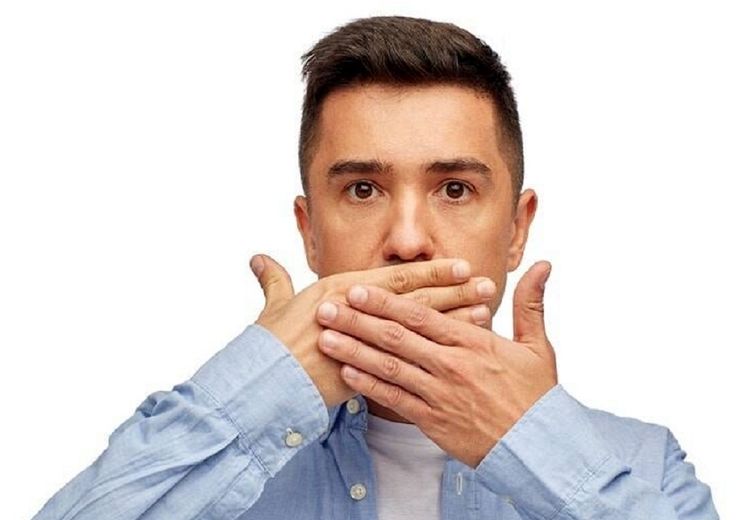 بوی بد دهان را چطور درمان کنیم؟